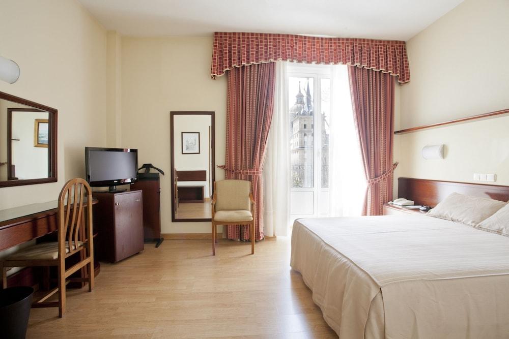 Hotel Florida San Lorenzo de El Escorial Zewnętrze zdjęcie