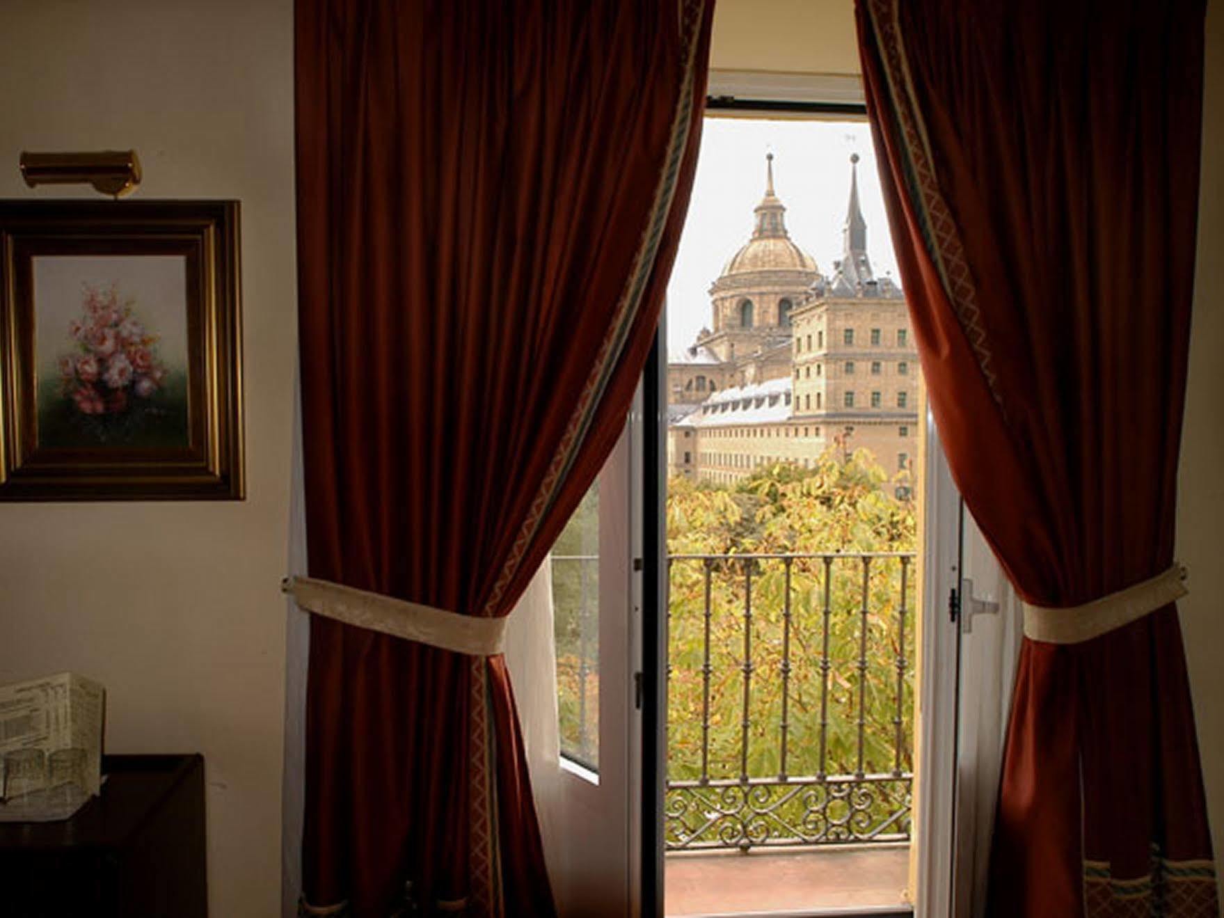 Hotel Florida San Lorenzo de El Escorial Zewnętrze zdjęcie